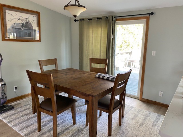 Listign 7 - Dining room - HomeShare Vermont